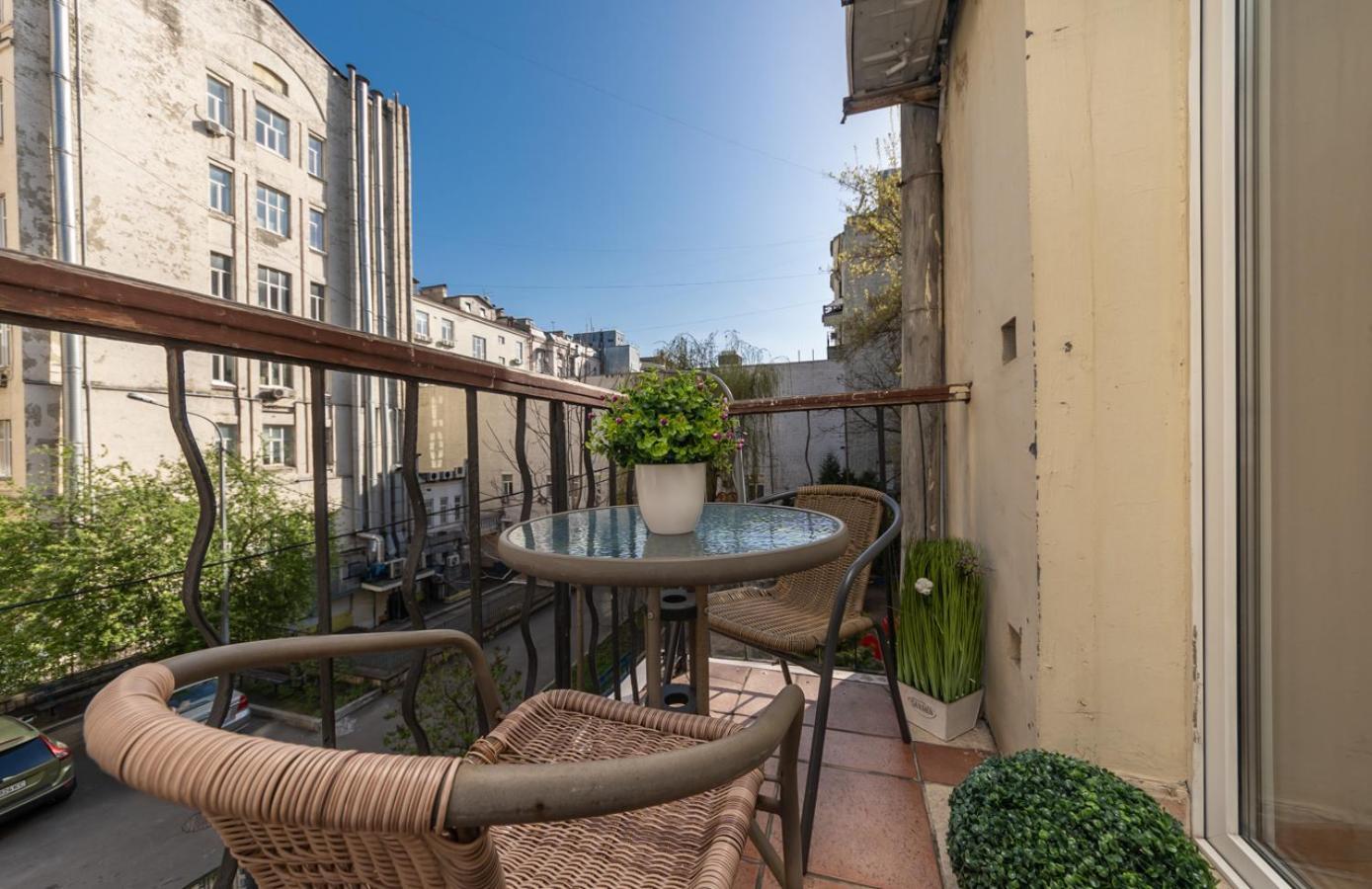 Apartment On Maidan, Khreschatyk 4 Street Kyiv Exterior photo
